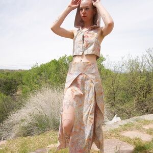 Cotton canvas vest pastel psychedelic print huge hood